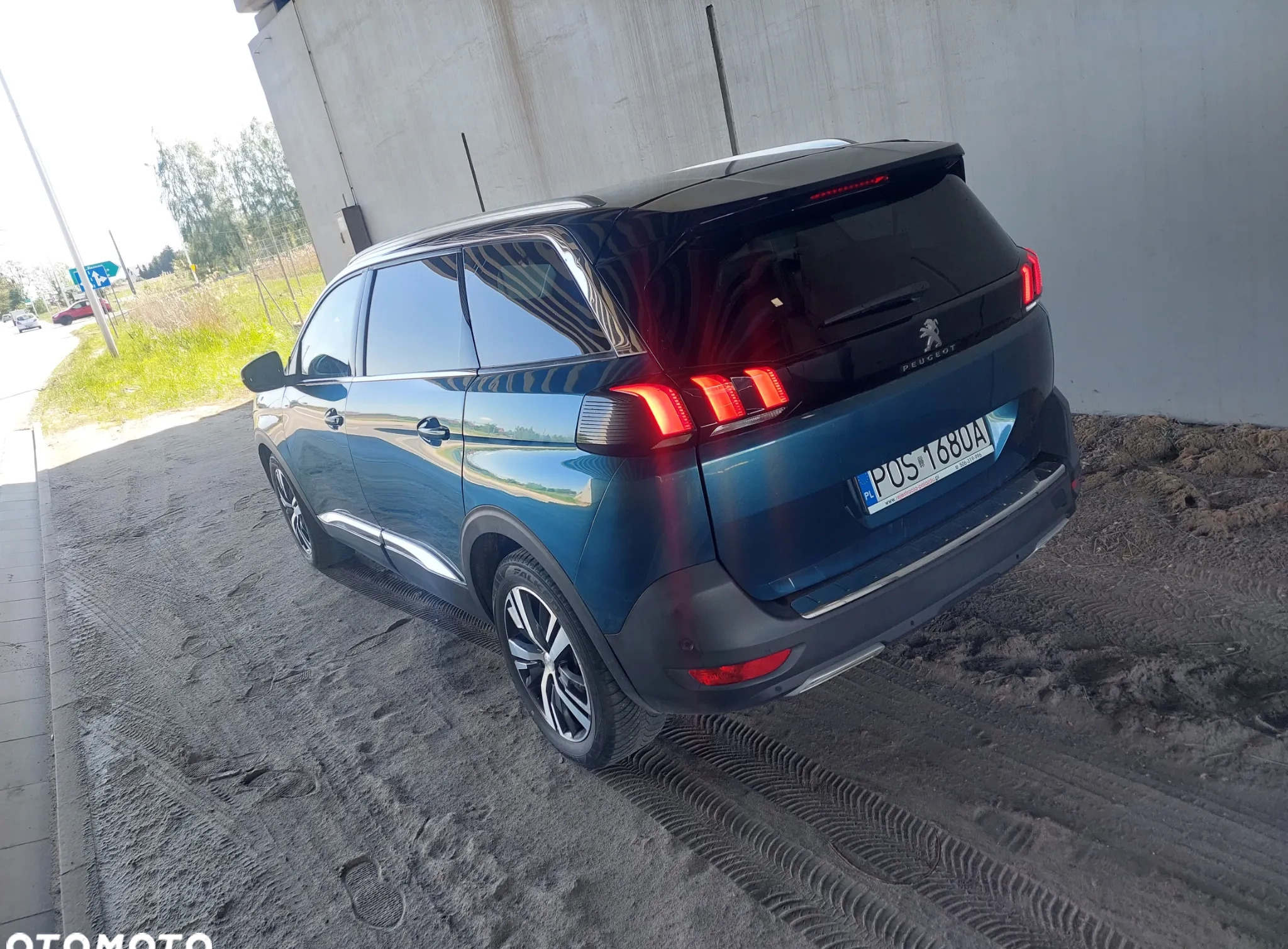 Peugeot 5008 cena 59500 przebieg: 70000, rok produkcji 2018 z Dobiegniew małe 172
